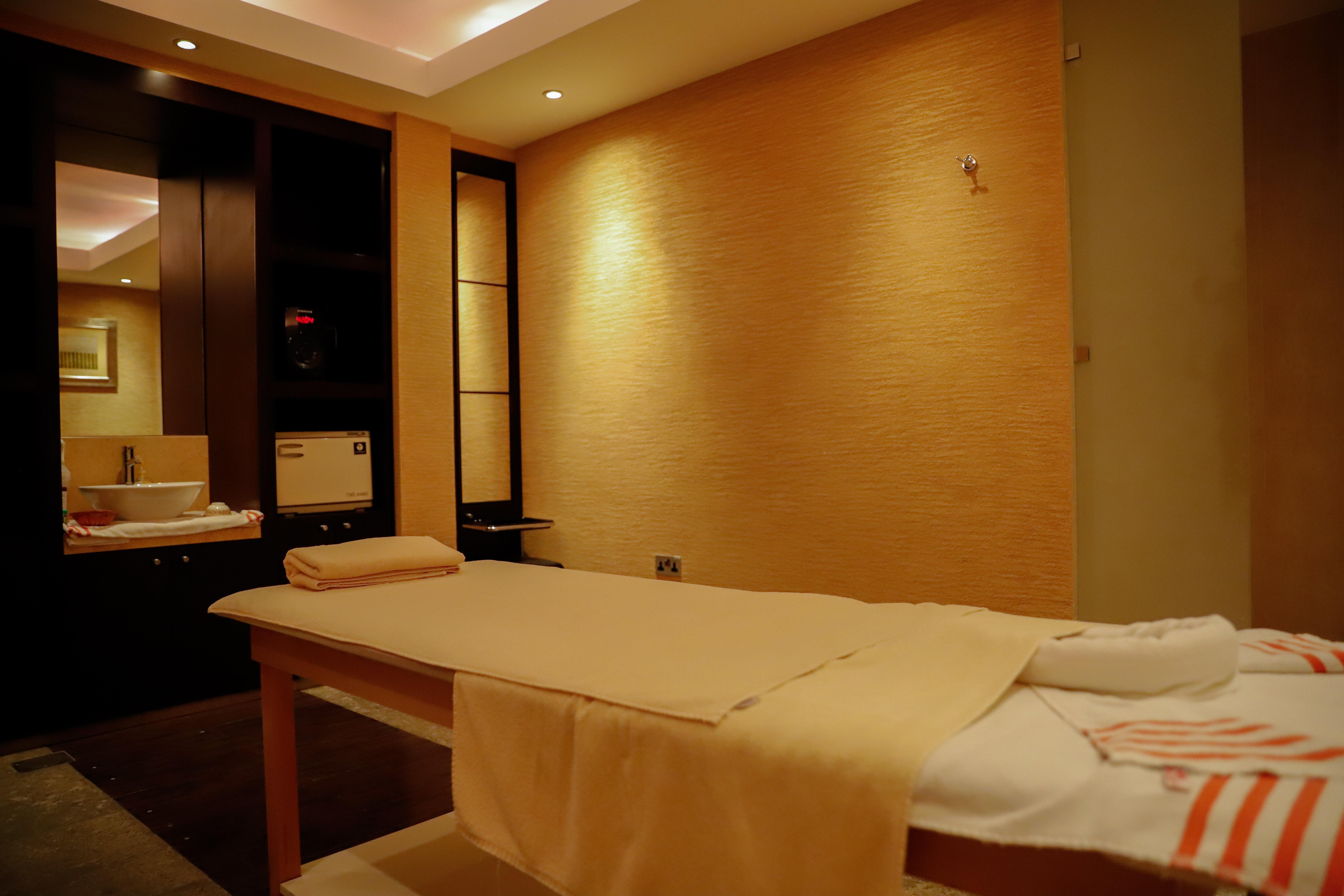 Crowne Plaza By Ihg Hotel 5*